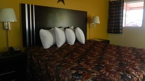 Unclassified image, 4 of 14, button - Freer motel  (Freer)