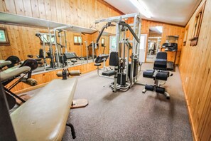 Fitness facility - 1BR Condo w/ Private Balcony | Near Alpine Trails! (Helen)