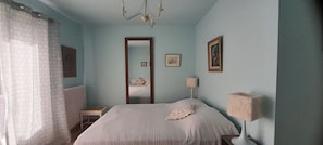 Room - Vrbo Property (Sallanches)