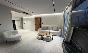 Unclassified image, 4 of 16, button - MODERN 2-BEDROOM RETREAT 8 MINUTES FROM THE PALAIS DES FESTIVALS (Cannes)