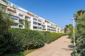 Exterior - Vrbo Property (Saint-Laurent-du-Var)