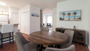 Dining - Amazing 3br-3ba home in desirable Meadow Pointe (Wesley Chapel)