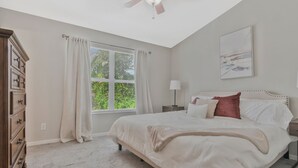 Room - Amazing 3br-3ba home in desirable Meadow Pointe (Wesley Chapel)