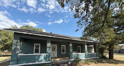 Porch Sitting & Small-Town Living: A charming Kiowa Kansas home