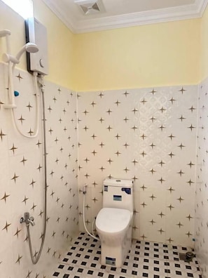 Luokittelematon kuva, 5 kautta 18, painike