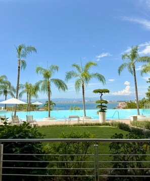 Pool - Comfort & Gorgeous Ocean Views: Paramount Bay (Puerto Vallarta)