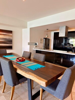 Dining - Comfort & Gorgeous Ocean Views: Paramount Bay (Puerto Vallarta)