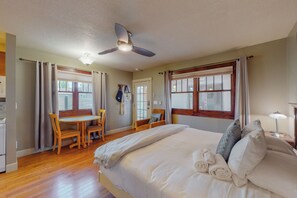 Unclassified image, 3 of 18, button - Old Town Gem/Casita (Albuquerque)