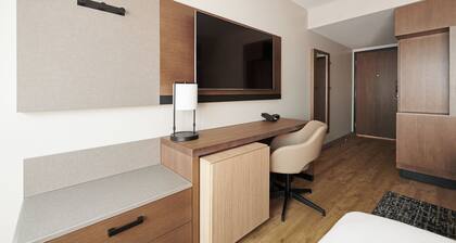 Hyatt Place JFK Airport