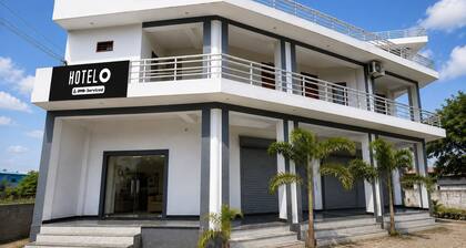 Classic Adinath Guest House