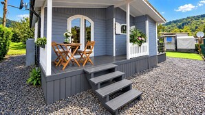 Outdoor dining - Tiny House an der Mosel - Chalet mit Terrasse - WLAN - Grill (Mehring)