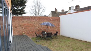 Unclassified image, 2 of 35, button - Sai Home Spacious 2 Bedroom House near Lakeside with Free Parking and Garden (Grays)