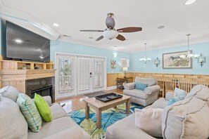 Living area - 5BR | Sleeps 14 | Pool | Steps To The Beach | 601B (Murrells Inlet)