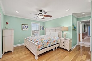 Room - 5BR | Sleeps 14 | Pool | Steps To Beach | 601A (Murrells Inlet)