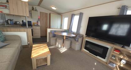 The Retreat Oakley – 8-Berth