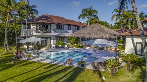 Villa Amara A Charming Mediterranean Escape