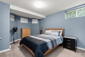 Room - Entire Guest Suite - East Abby - 1 Bedroom - 1 Bedroom (Abbotsford)