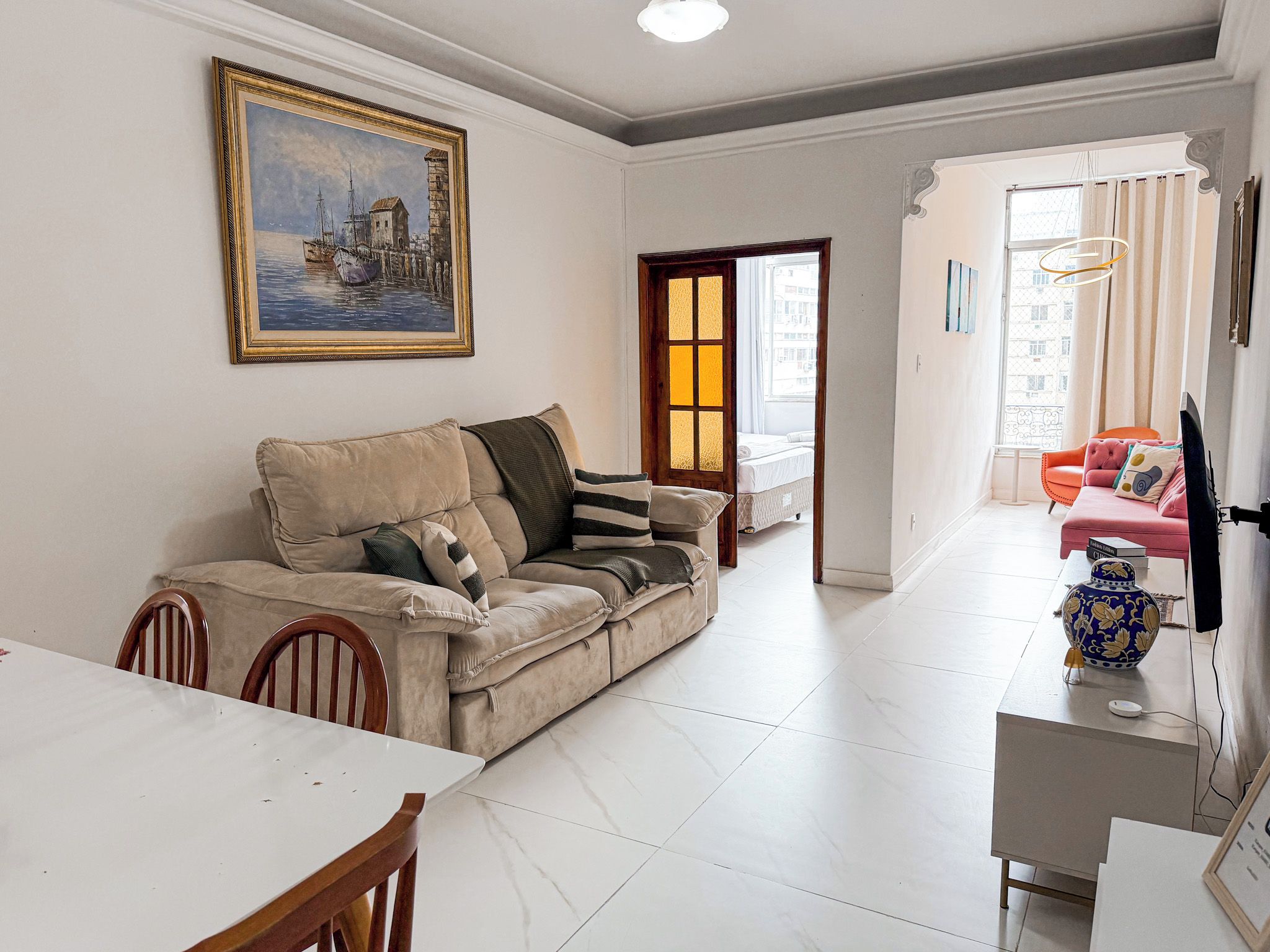 Comfort Apartment, 2 Bedrooms, Kitchen | Living area