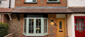 Beautifully renovated 2-bed home near Rudgwick