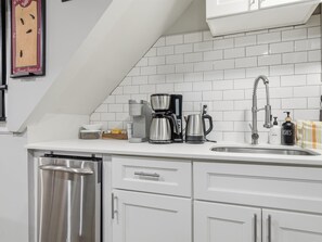 Interior - Petworth 2-BR Retreat, Sherman Circle Park (Washington)
