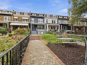 Exterior - Petworth 2-BR Retreat, Sherman Circle Park (Washington)