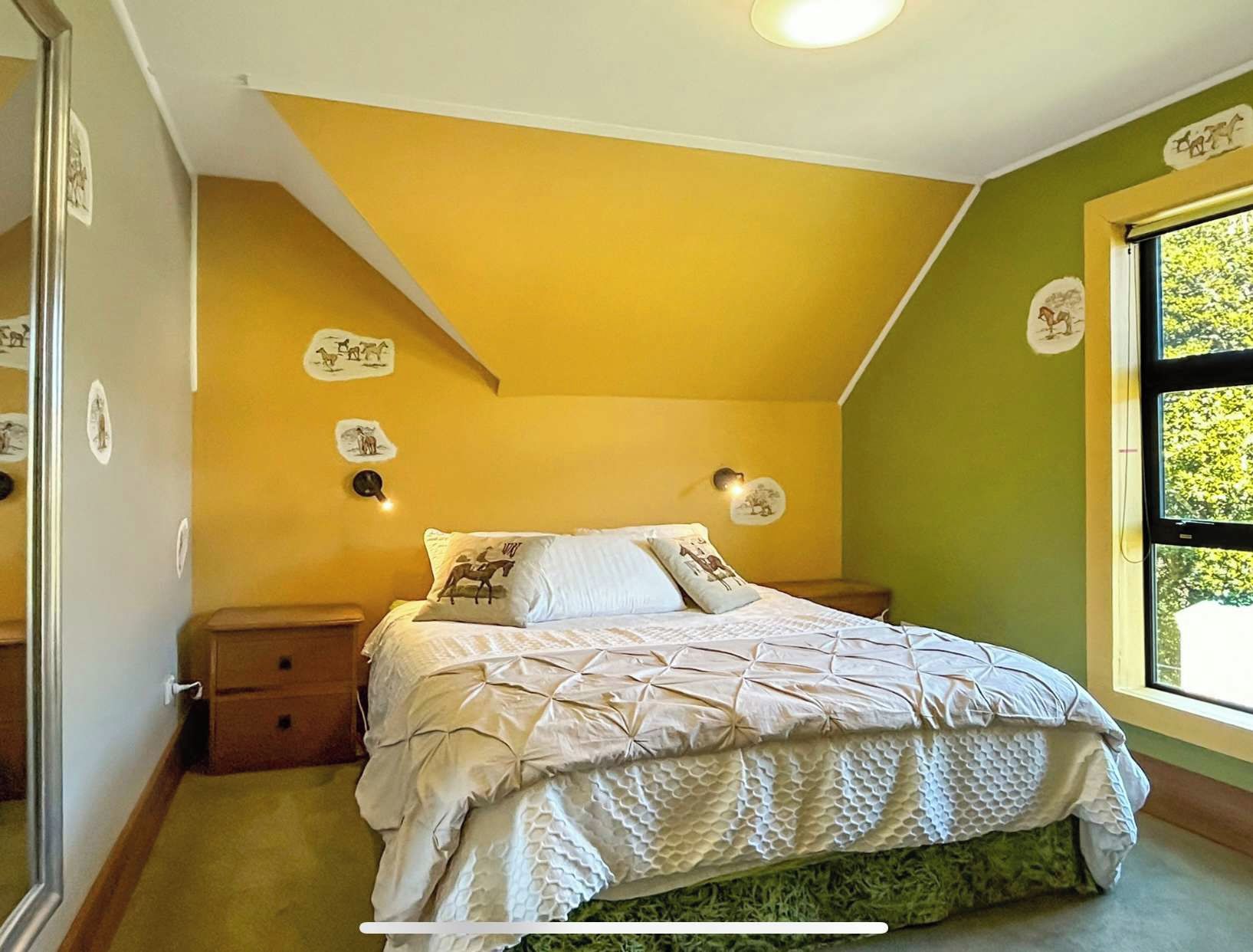 WiFi, bed sheets