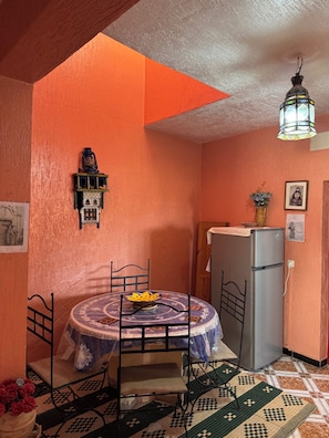 Dining - Charming 2-bedroom apartment in the heart of Awrir (Awrir)