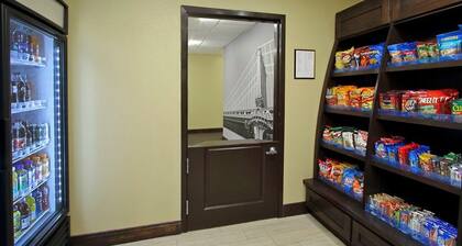 Accessible 1BR Suite w/ Free Hot Breakfast + Pool
