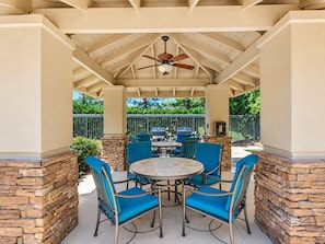 Outdoor dining - Accessible Suite | Roll-In Shower | Free Breakfast (Memphis)