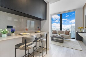 Dining room - Glam Miami Nightlife - Resort Pool - Downtown (Miami)