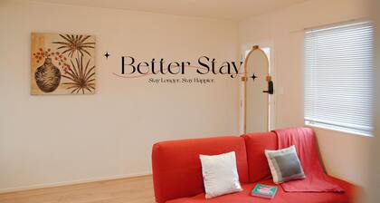 Retro Hideaway | Refreshed 1BR | Sleeps 4
