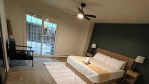 Room - Eagle Motel Suite 223 - 2 bedroom with kitchenette (Manitou Springs)