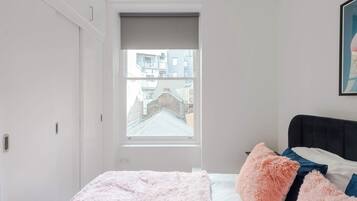 Apartment, 1 King Bed with Sofa bed, Pets not allowed, City View (Foley St 1)
