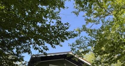 Chalet Jay | 7 Minutes to Jay Peak | Sleeps 8 | Four-Season Retreat