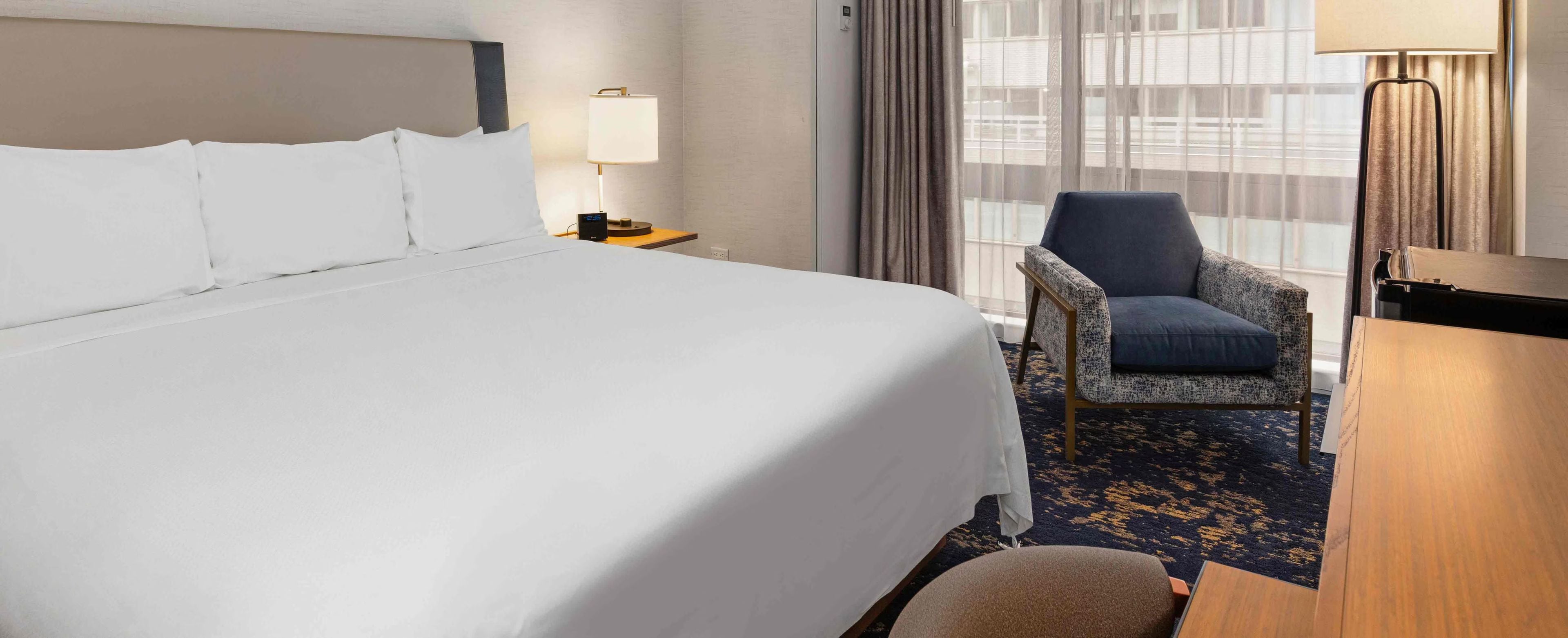 WiFi, bed sheets