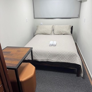 Comfort Double Room, Mountain View | Laptop workspace, free WiFi - Hostel Rio Preto (São Sebastião do Rio Preto)