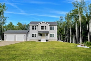 Exterior - Home away from Home in Bridgton (Bridgton)