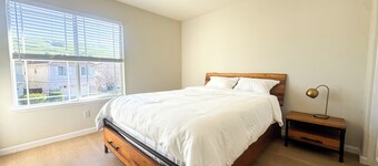 Beautifully Renovated 3BR Family Home, Great Location & All Essentials