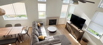Beautifully Renovated 3BR Family Home, Great Location & All Essentials