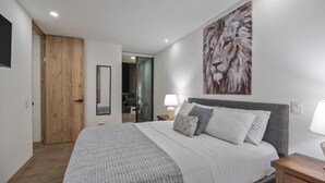 Room - Modern 2BR/2BA, Near Mayorca & DAVIarena (Sabaneta)