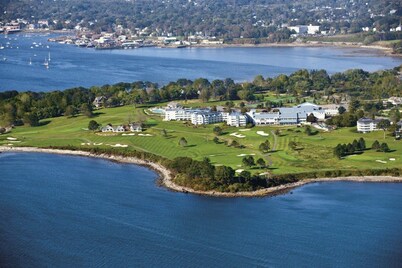 Ocean front 1-bedroom condo at the Historic Samoset Resort in Rockport