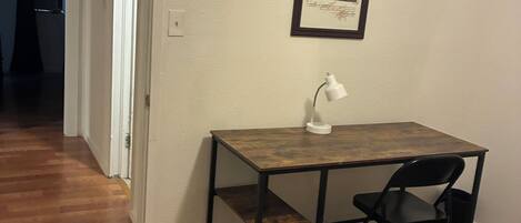 Comfort Apartment | Iron/ironing board, WiFi (free)