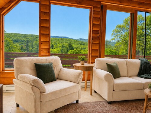 Gore Mountain Views | Luxury Escape for 2–4 • Pets