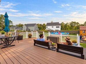 Outdoor dining - 4BR w/ Pool / Hot Tub / Firepit / Sleeps 10 (Newport)