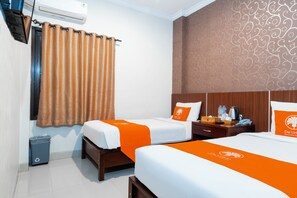 Superior Twin Room, City View - Urban Al Ashri (Yogyakarta)