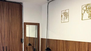 Luokittelematon kuva, 5 kautta 18, painike