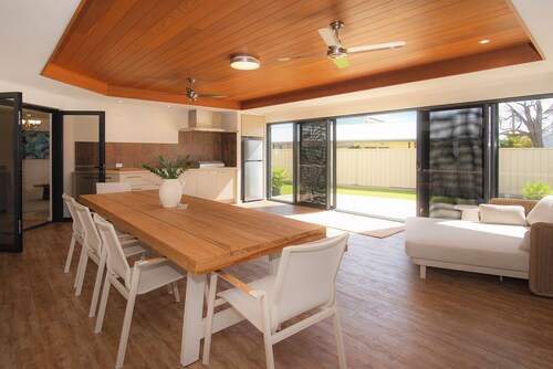 Salt Manna - Coastal Luxury