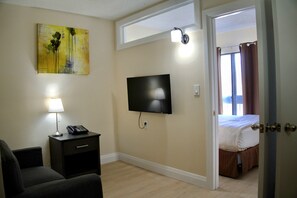 Room - One Bedroom Apartment on Niagara Gorge w free breakfast! (Niagara Falls)