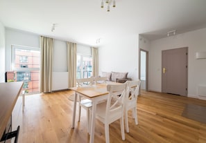 Dining - Warszawa Wileńska Modern White Apartment (Warszawa)