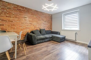 Living area - Gliwice Modern Classy Apartment (Gliwice)